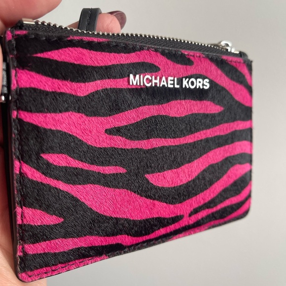 Michael Kors Zebra Print Wallet Like New - Picture 3 of 8